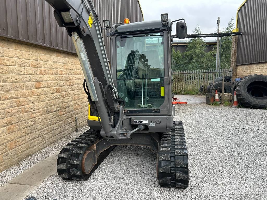Volvo ECR50D 小型挖掘机