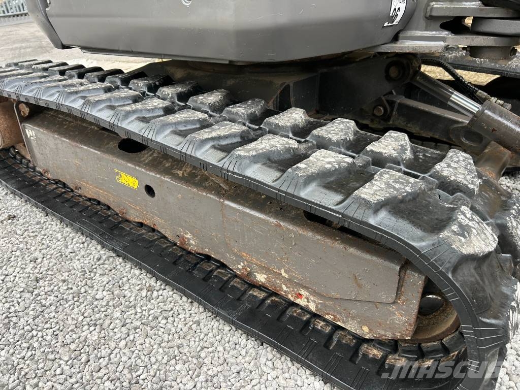 Volvo ECR50D 小型挖掘机