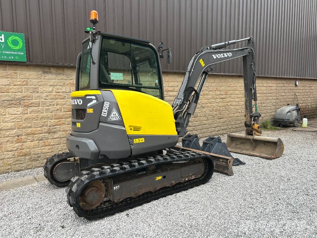 Volvo ECR50D 小型挖掘机