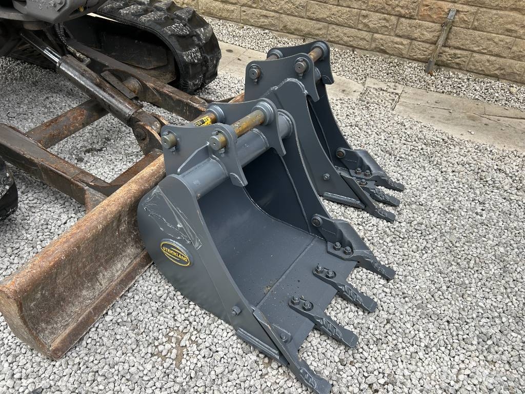 Volvo ECR50D 小型挖掘机