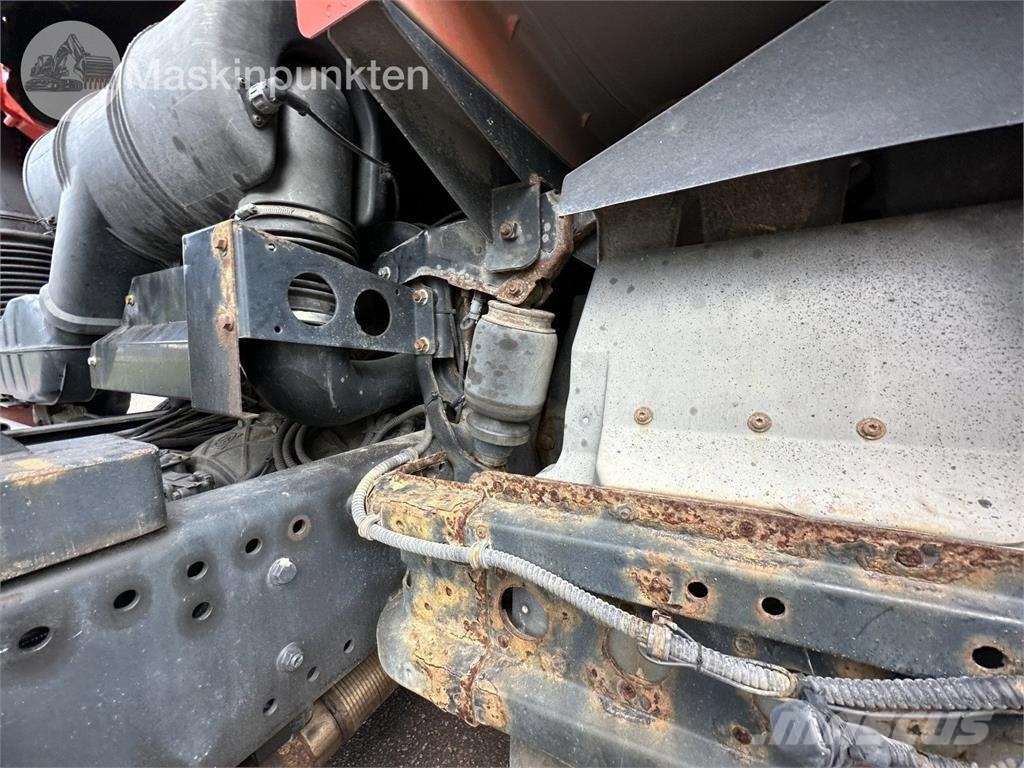 MAN 28.530 6X2-2 LL Chassis met cabine
