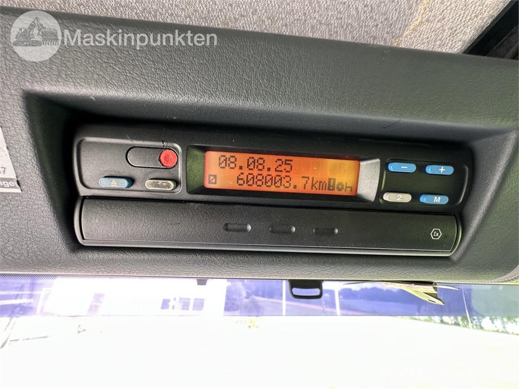 MAN 28.530 6X2-2 LL Chassis met cabine