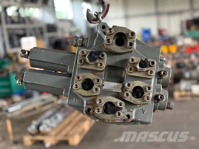 Liebherr R 934 B HYDRAULIC BLOCK هيدروليات