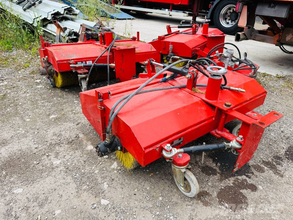  ECO SK12H Kehrmaschine Accesorios para tractores compactos