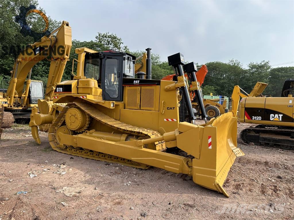 CAT D7R ブルドーザー