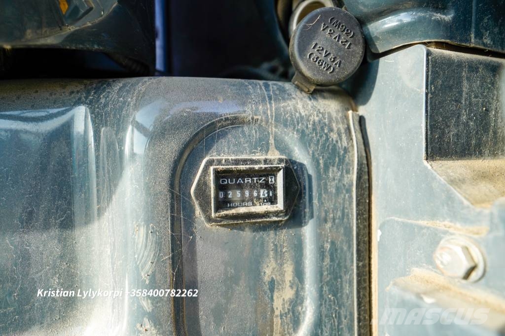 Kobelco SK17SR-3E ENGCONILLA ミニ油圧ショベル 7t以下(ミニユンボ・ミニディガー)