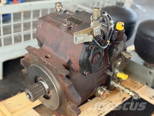 Liebherr L 544 2Plus2 HYDRAULIC PUMP هيدروليات