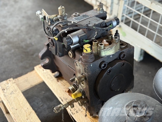 Liebherr L 544 2Plus2 HYDRAULIC PUMP هيدروليات