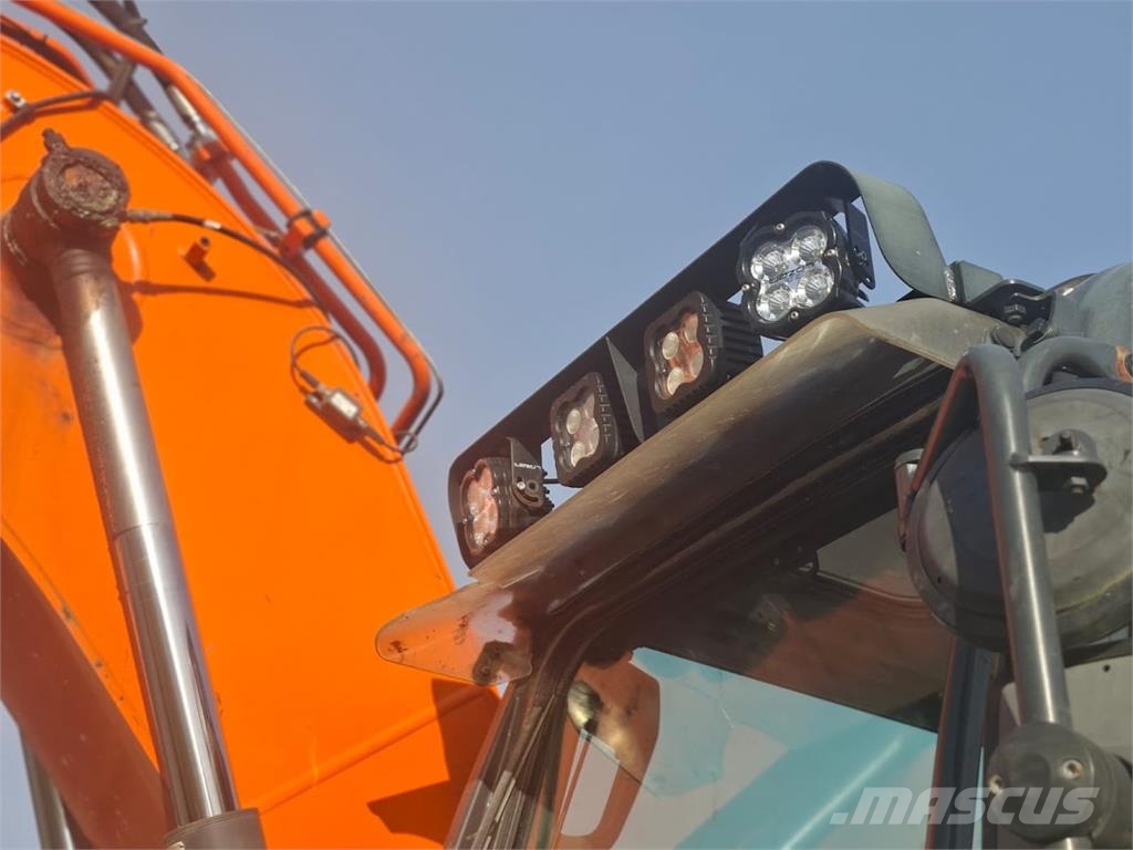 Doosan DX140LCR-5 Telakaivukoneet