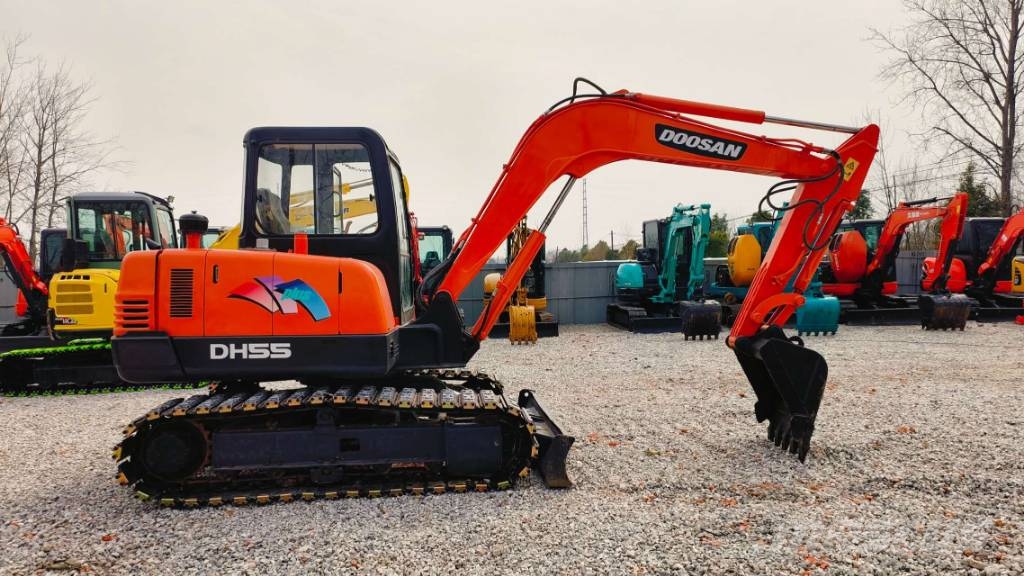 Doosan DH 55 حفارات صغيرة أقل من 7 طن (حفارات صغيرة)