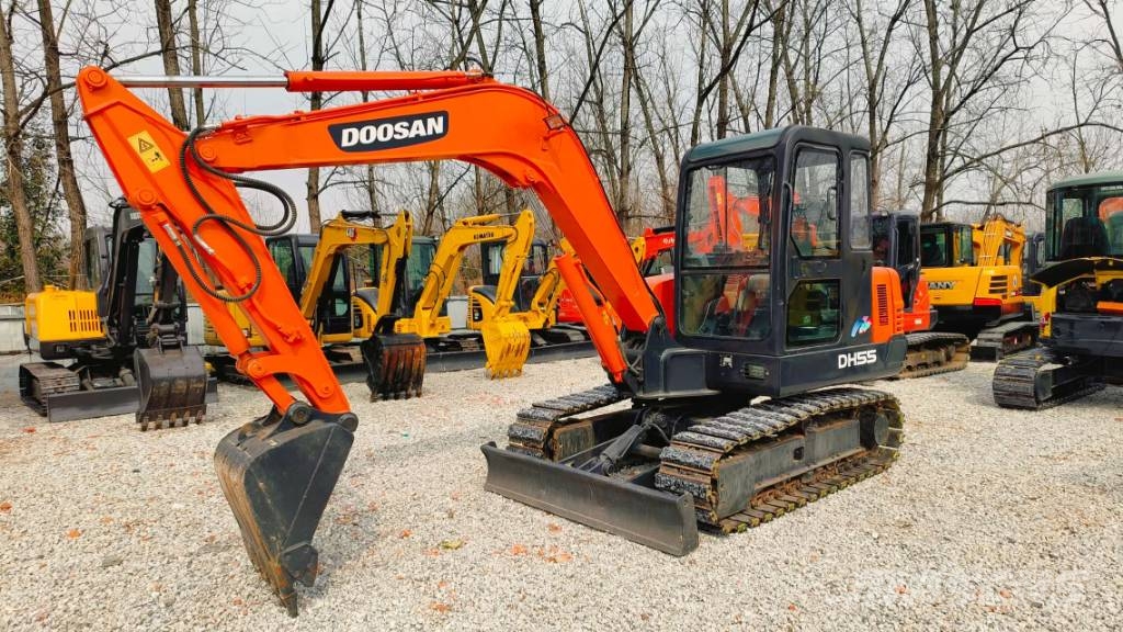 Doosan DH 55 حفارات صغيرة أقل من 7 طن (حفارات صغيرة)
