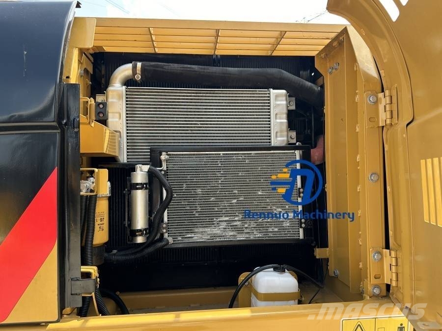 CAT 320D Escavadeiras de esteiras