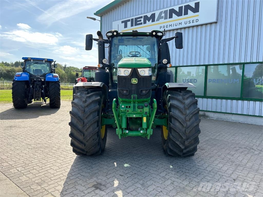 John Deere 6R 250 Traktorji