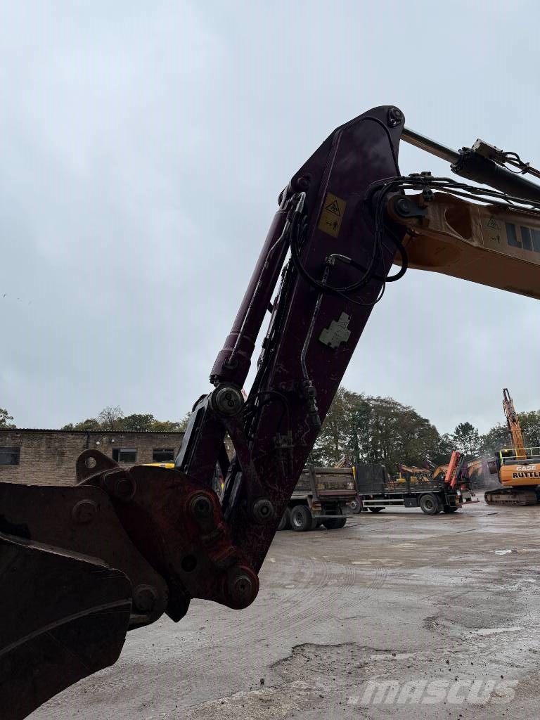 Liebherr R 930 Crawler excavators