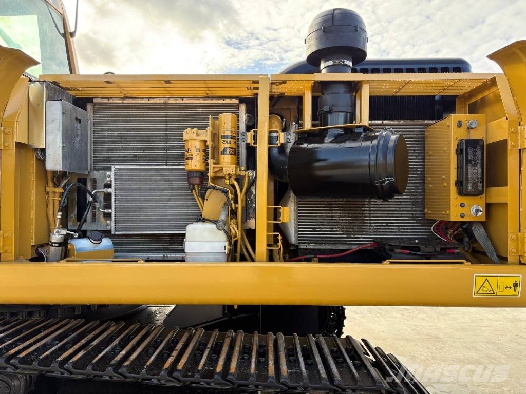 CAT 330 CL Kāpurķēžu ekskavatori