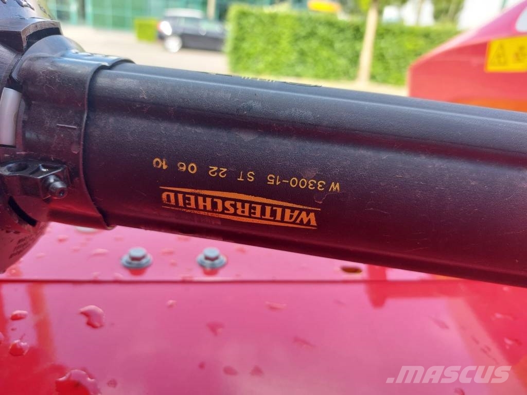 Pöttinger frontmaaier 301 ED Alpha Motion Çayir biçme makinalari
