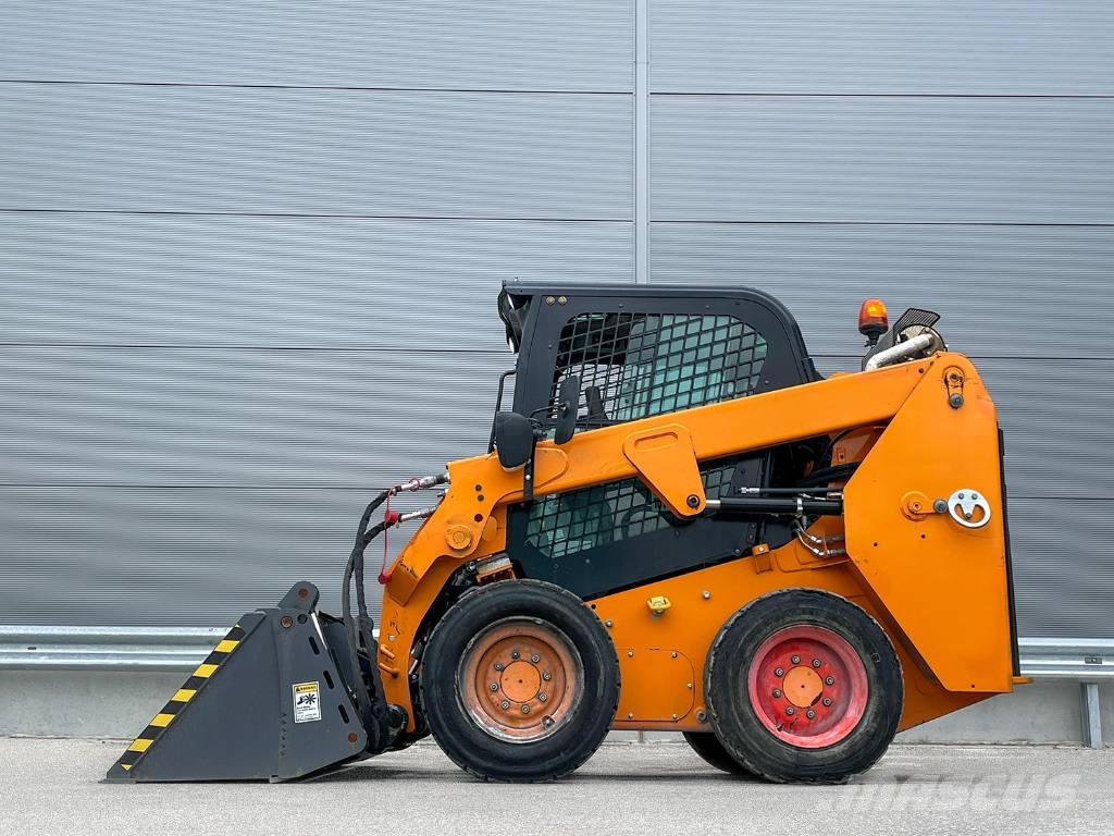 CAT 226D Schrankladers