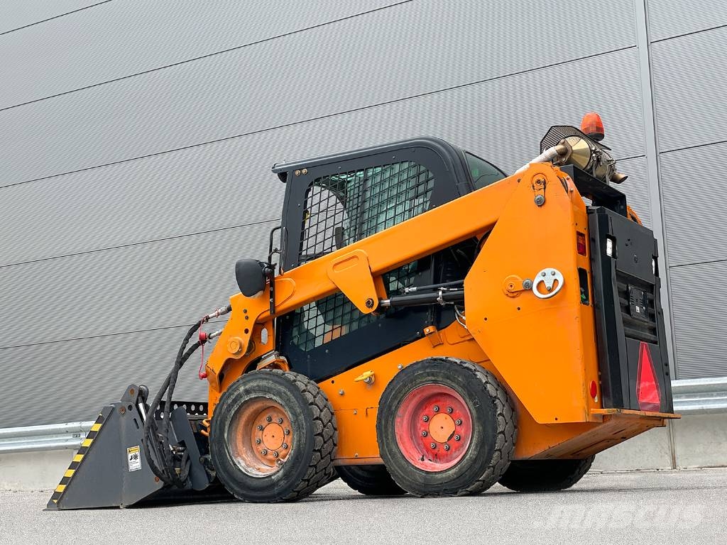 CAT 226D Schrankladers