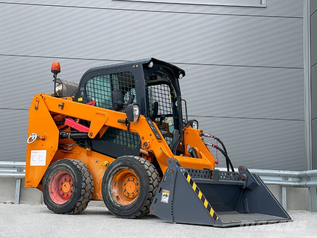 CAT 226D Schrankladers