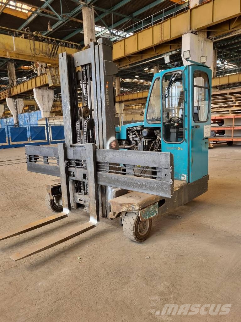 Hubtex DQ 40-G Sideloader