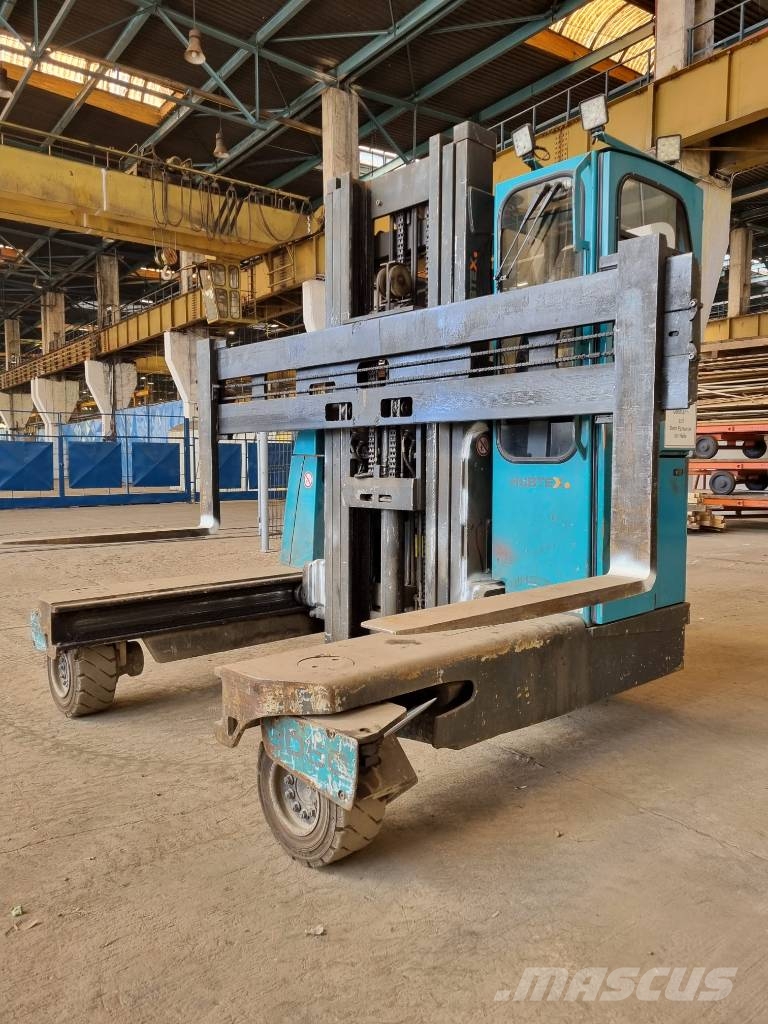 Hubtex DQ 40-G Sideloader