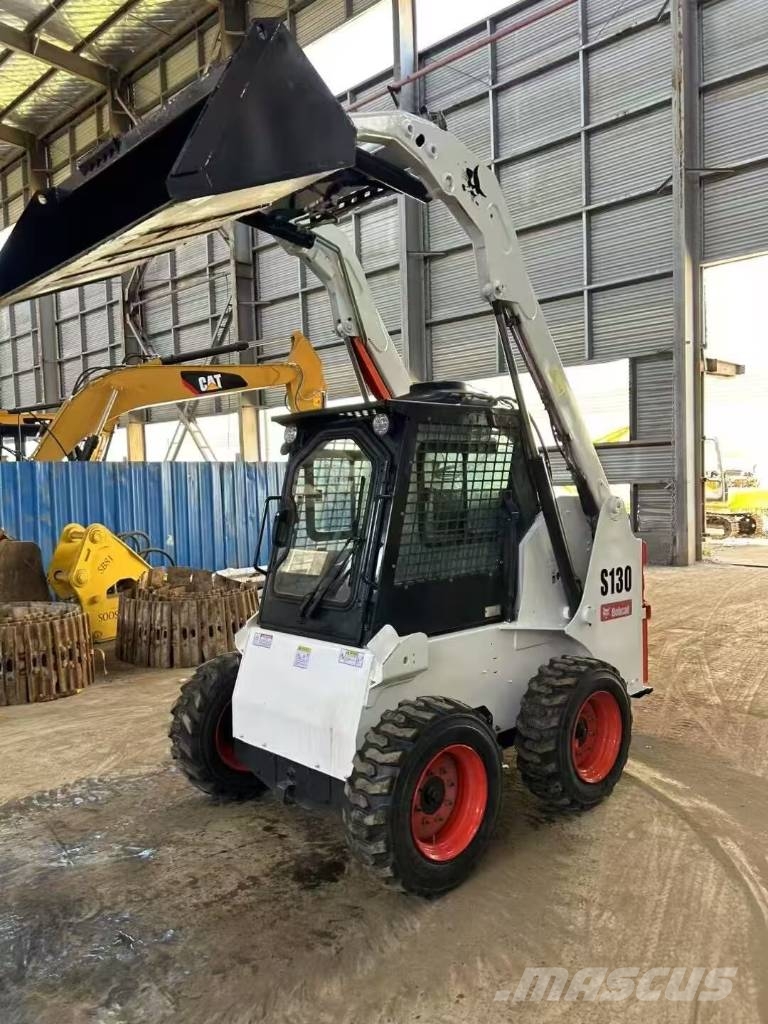 Bobcat S 130 Skid steer loaders