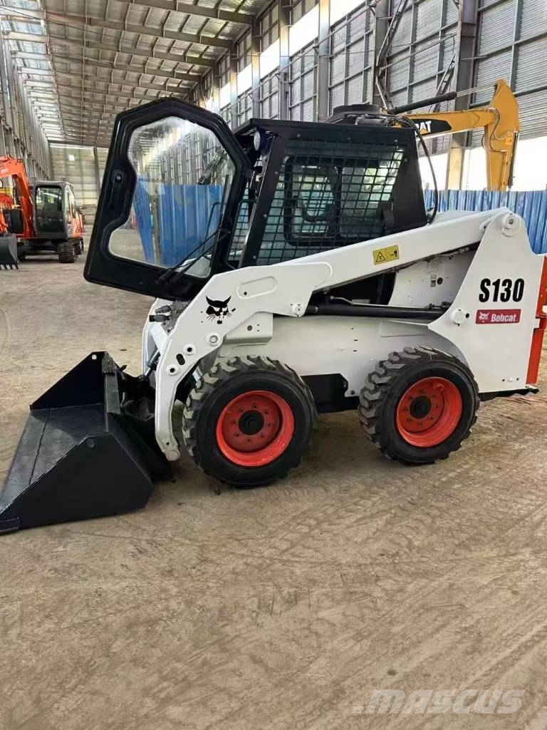 Bobcat S 130 Skid steer loaders