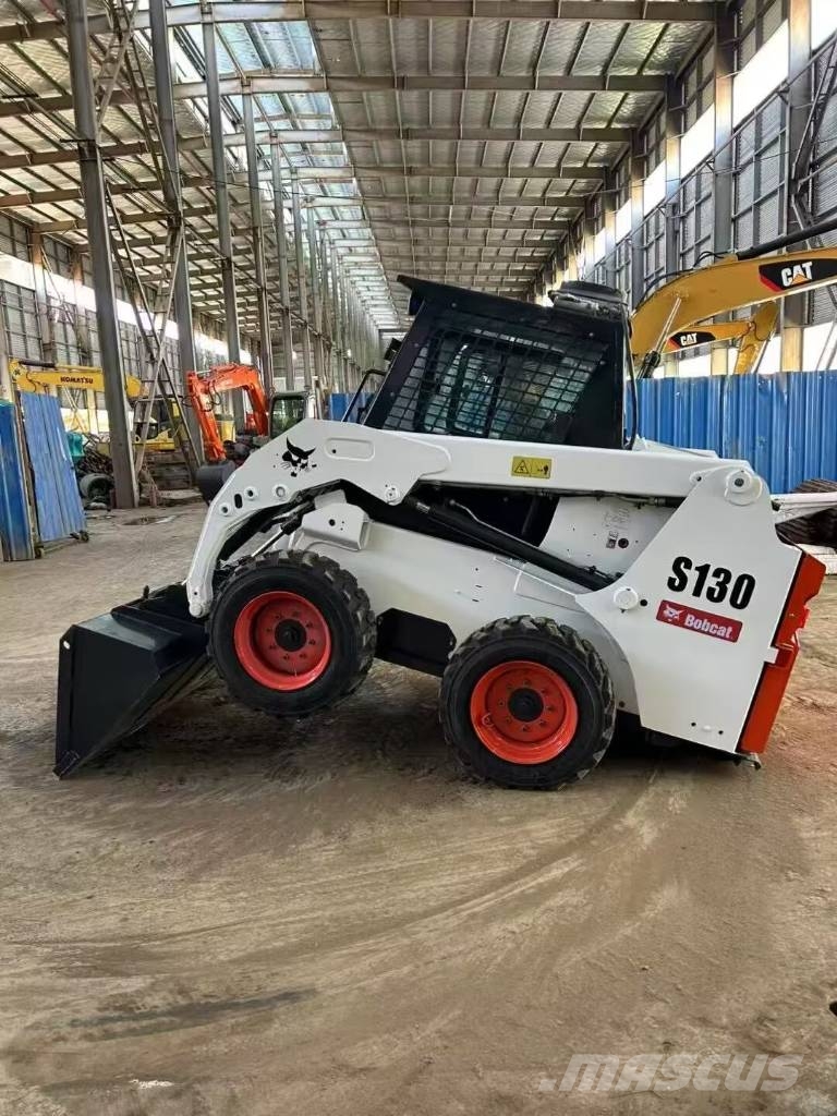 Bobcat S 130 Skid steer loaders