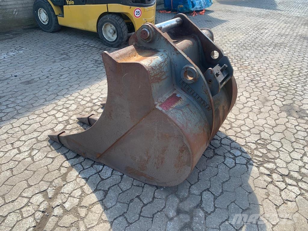 Liebherr SWA48 . Schaufeln