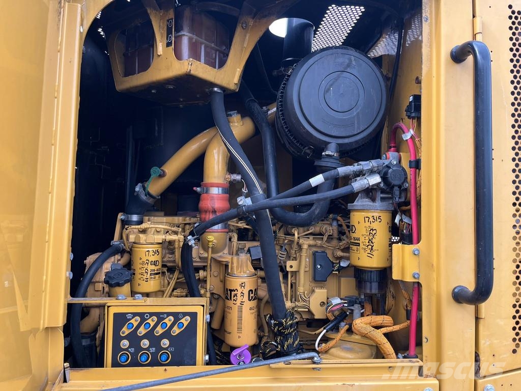 CAT 12M Motor Grader معدات تمهيد الطرق