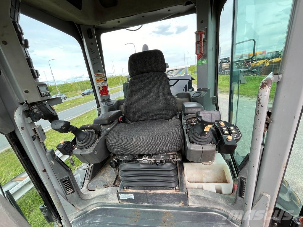 CAT 12M Motor Grader معدات تمهيد الطرق