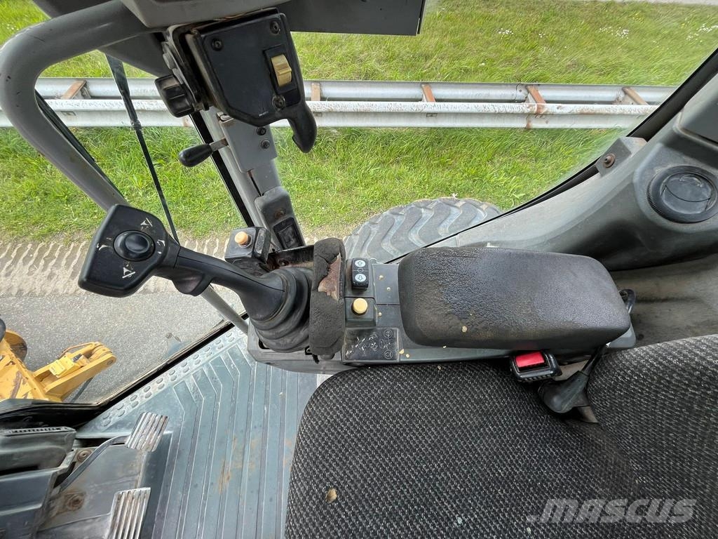 CAT 12M Motor Grader معدات تمهيد الطرق