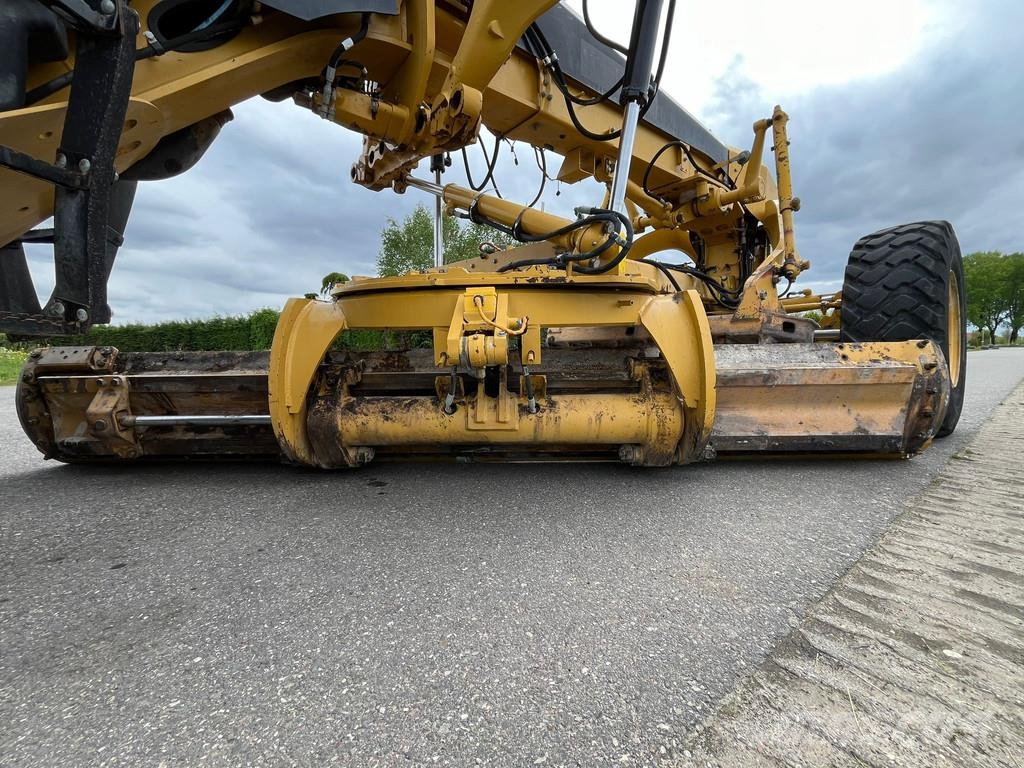 CAT 12M Motor Grader معدات تمهيد الطرق