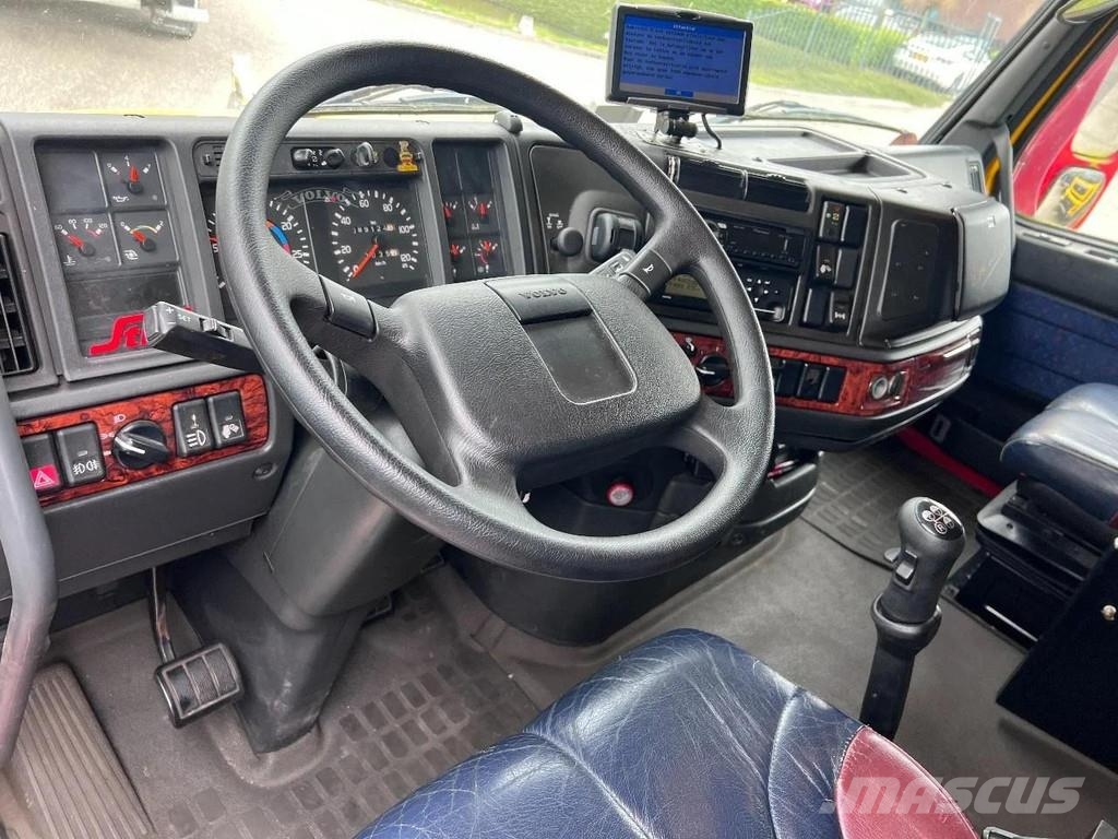 Volvo NH 12.460 4X2 - MARGE - EURO 2 Τράκτορες