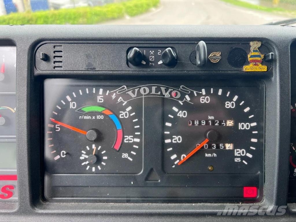 Volvo NH 12.460 4X2 - MARGE - EURO 2 Τράκτορες