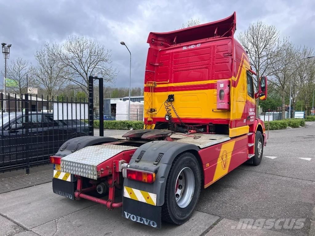 Volvo NH 12.460 4X2 - MARGE - EURO 2 Τράκτορες