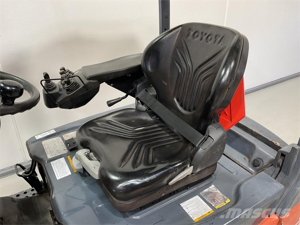 Toyota 8FBEKT16 Electric forklifts