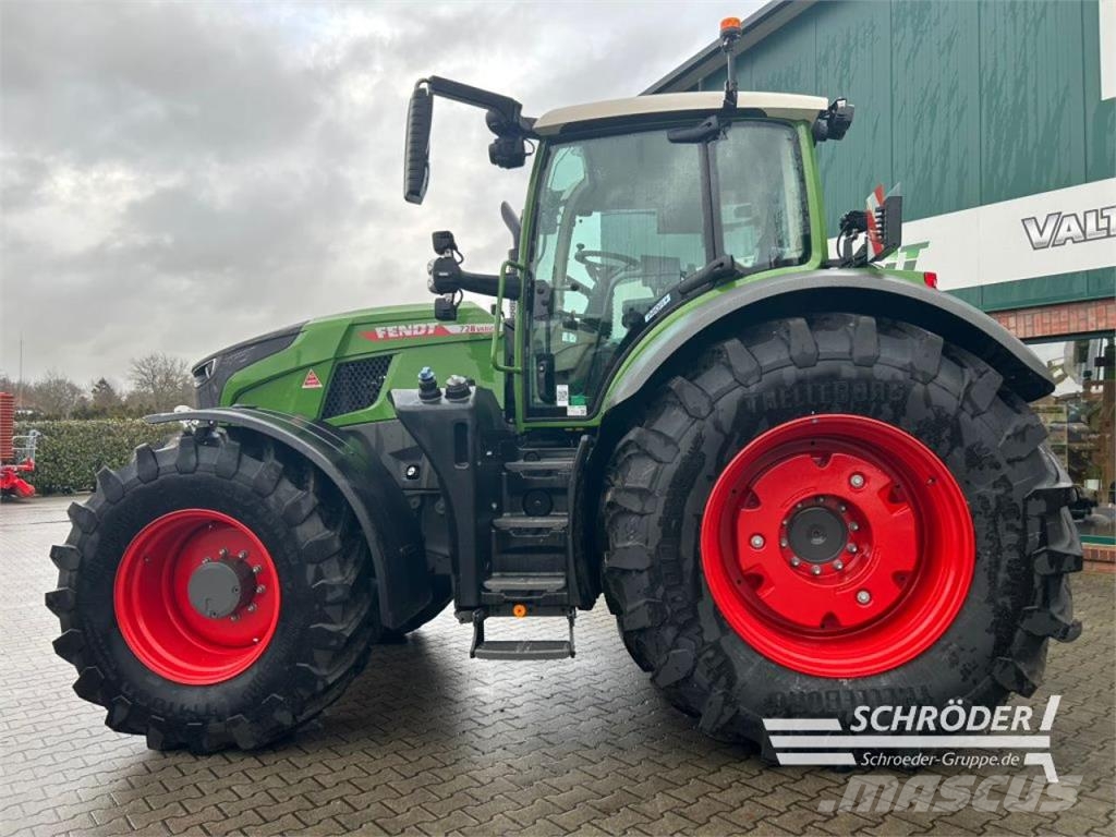 Fendt 728 VARIO GEN7 PROFI PLUS Traktoren
