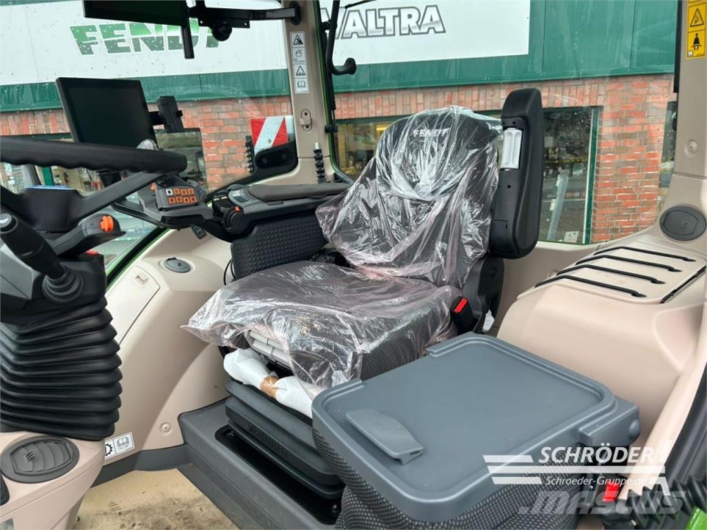 Fendt 728 VARIO GEN7 PROFI PLUS Traktoren