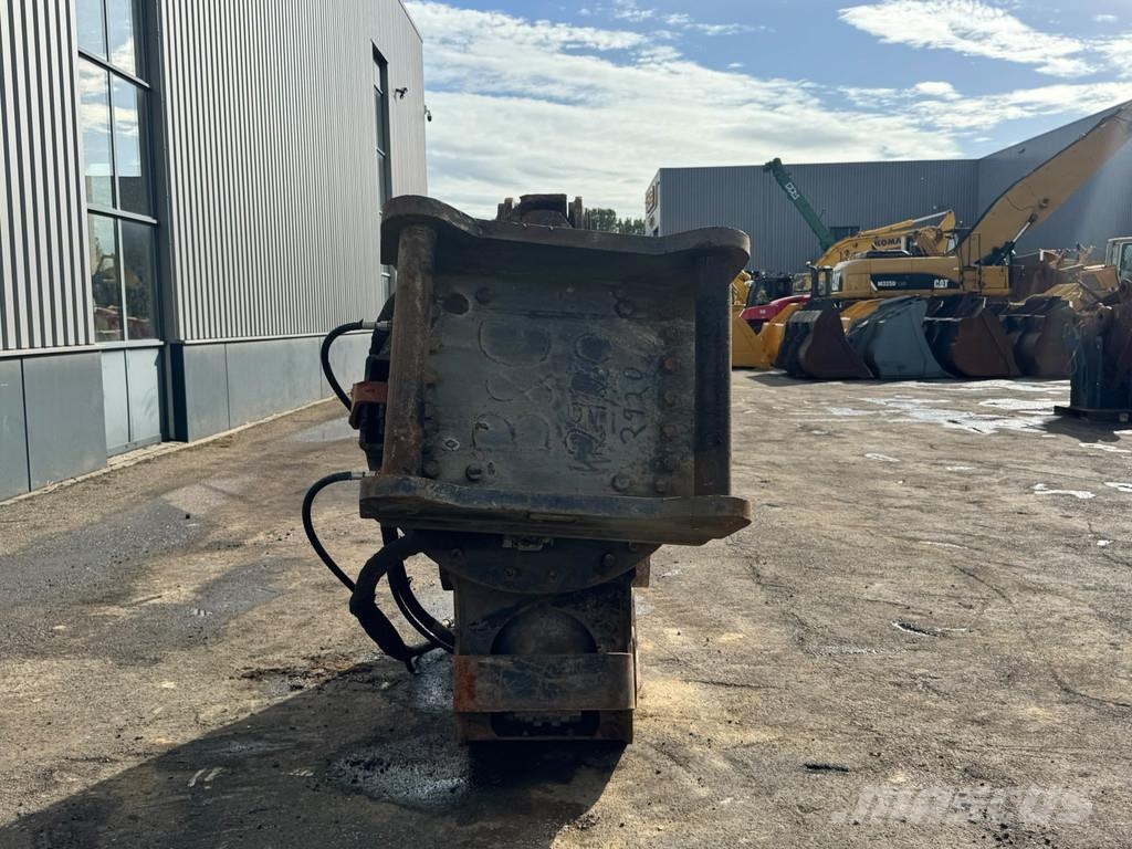 CAT VTS50/MP30 Scharen