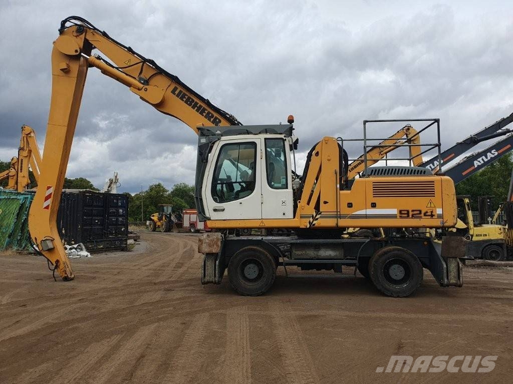 Liebherr A 924 C Gravemaskiner på hjul