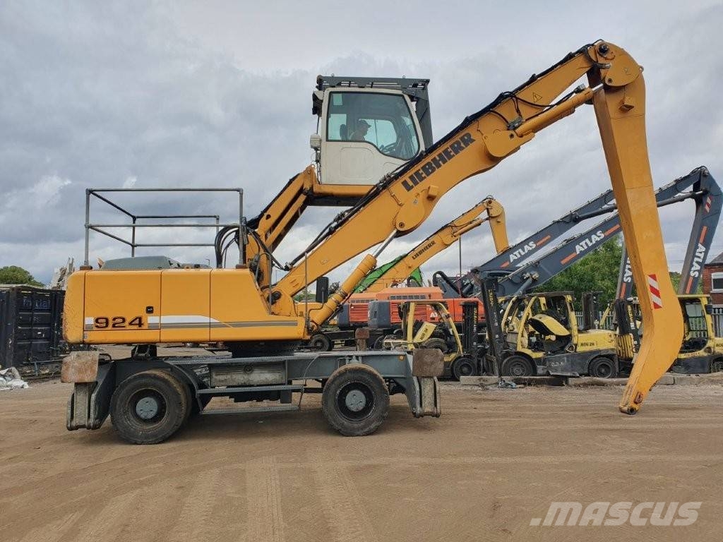 Liebherr A 924 C Gravemaskiner på hjul