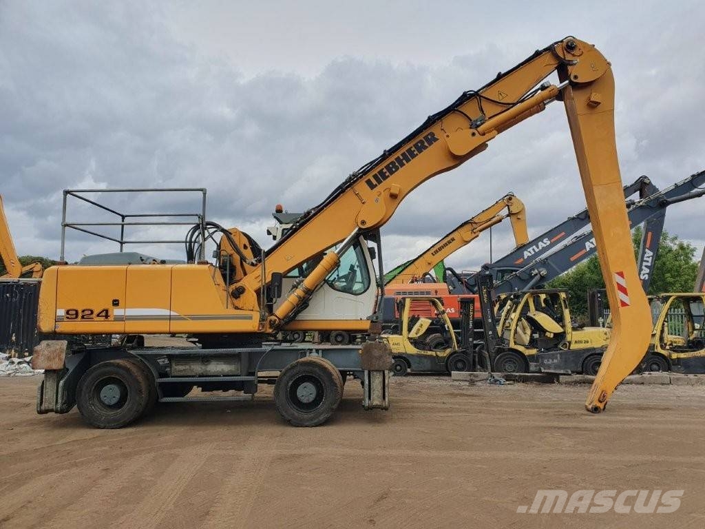 Liebherr A 924 C Gravemaskiner på hjul