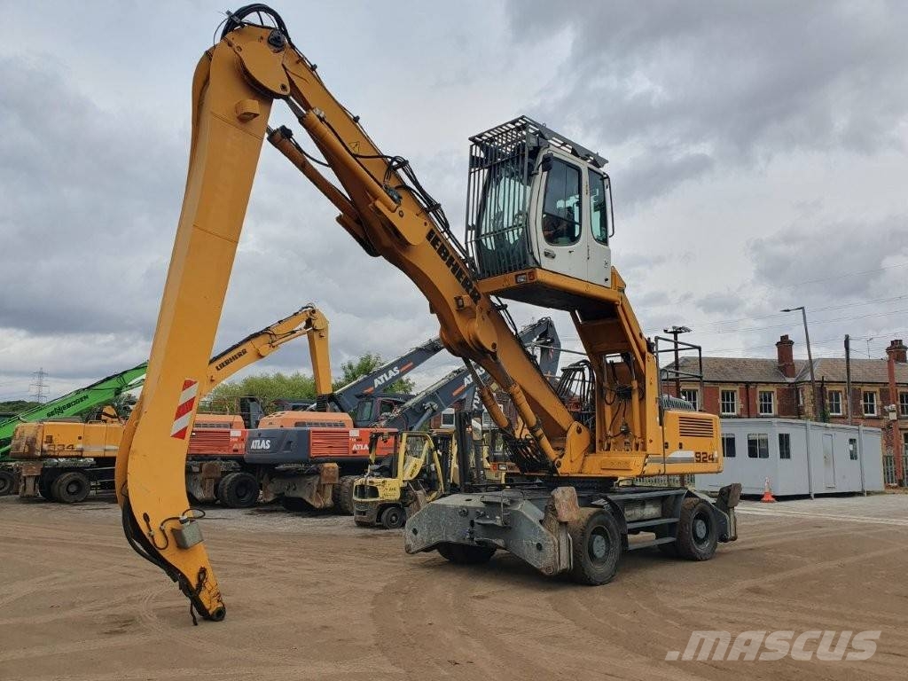 Liebherr A 924 C Gravemaskiner på hjul
