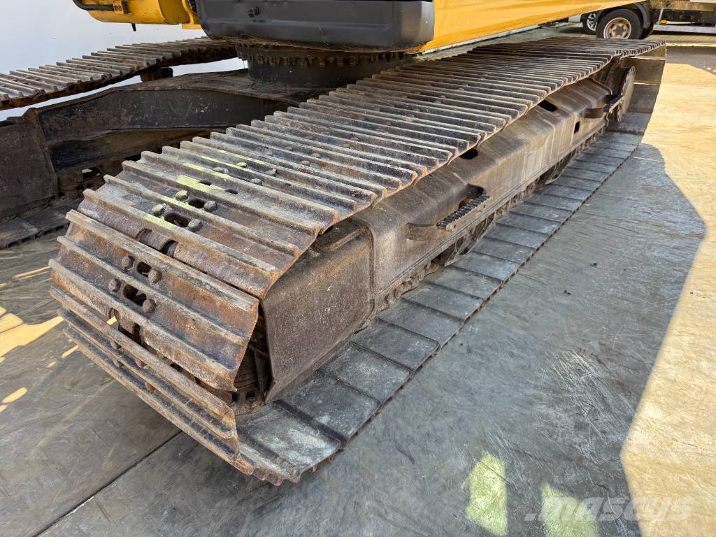 CAT 320FL - Automatic Greasing / Camera Верижен екскаватор
