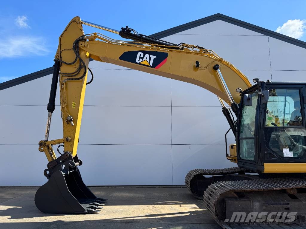 CAT 320FL - Automatic Greasing / Camera Верижен екскаватор