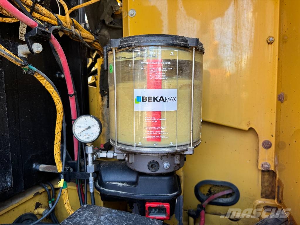 CAT 320FL - Automatic Greasing / Camera Верижен екскаватор