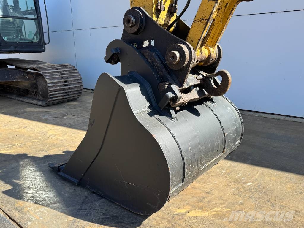 CAT 320FL - Automatic Greasing / Camera Верижен екскаватор