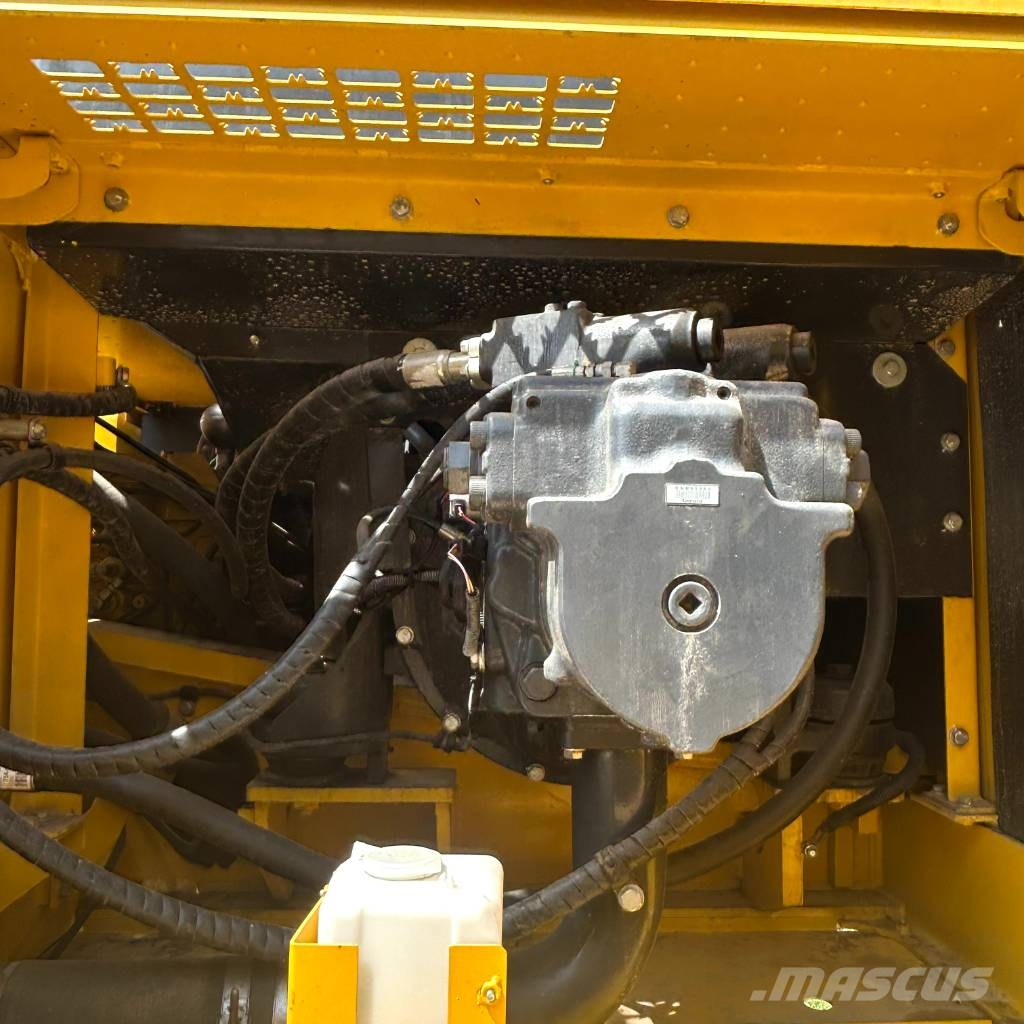 Komatsu 450-8 Εκσκαφείς με ερπύστριες