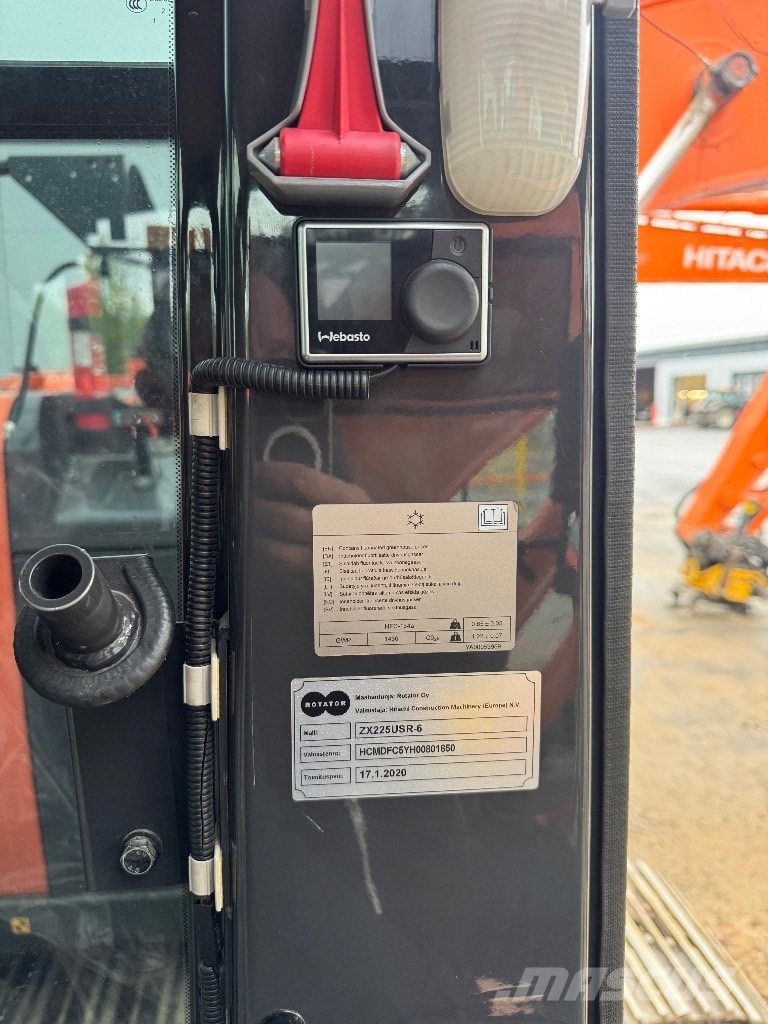 Hitachi ZX 225 US R LC-6 Верижен екскаватор